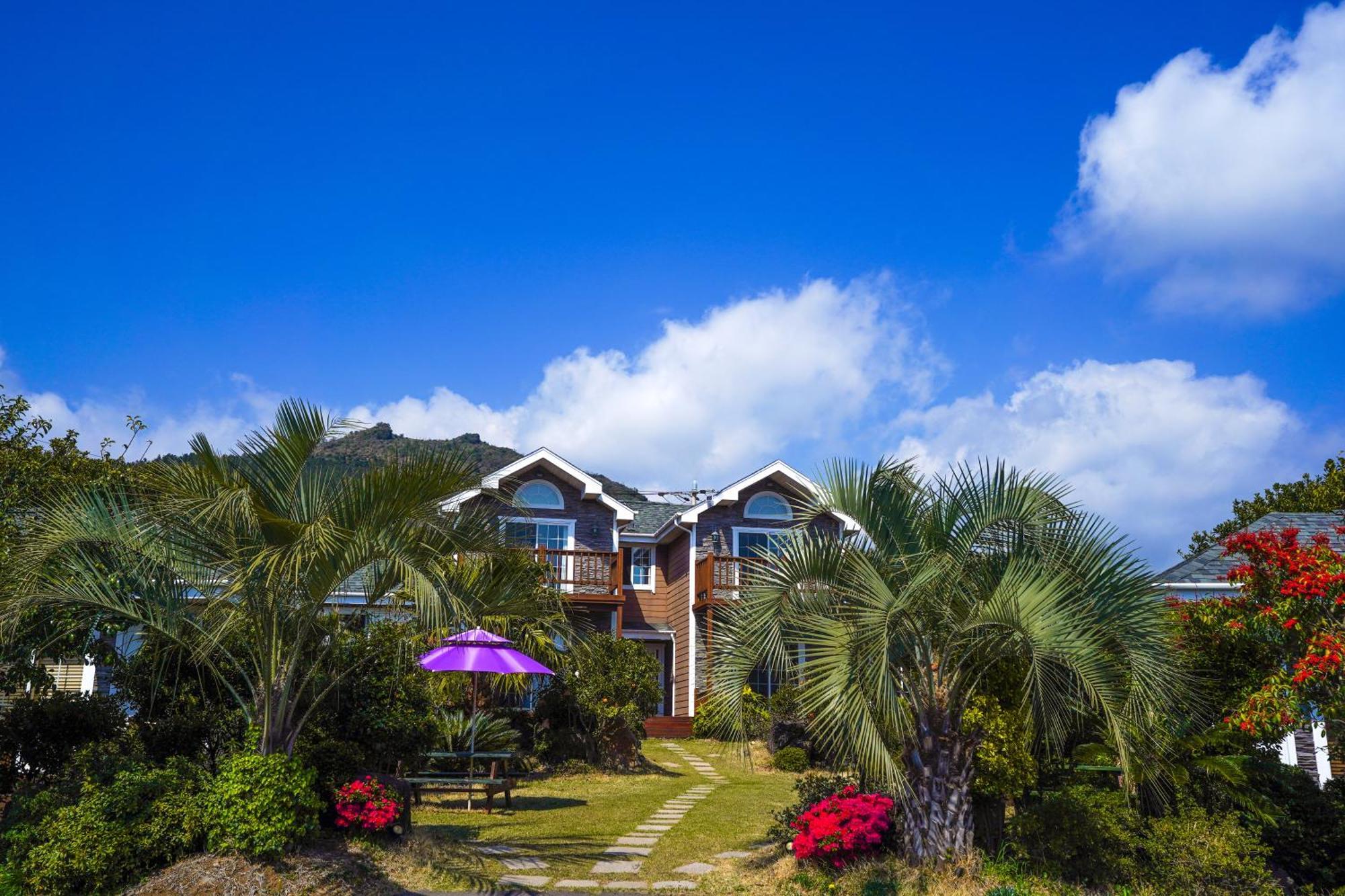 Jubilee Chalet Seogwipo Exterior foto